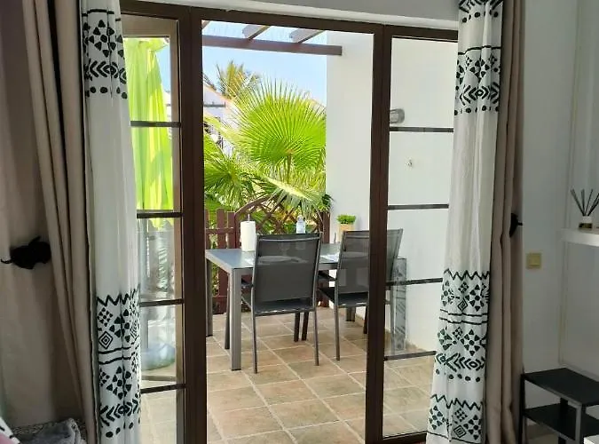 Casa Lila Montecastillo J9 *