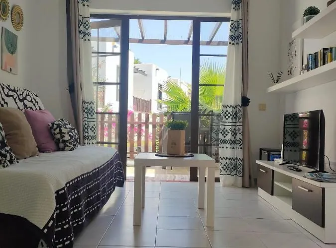 Casa Lila Montecastillo J9 *