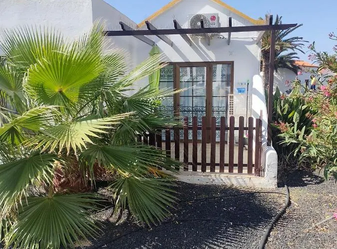 Casa Lila Montecastillo J9 *